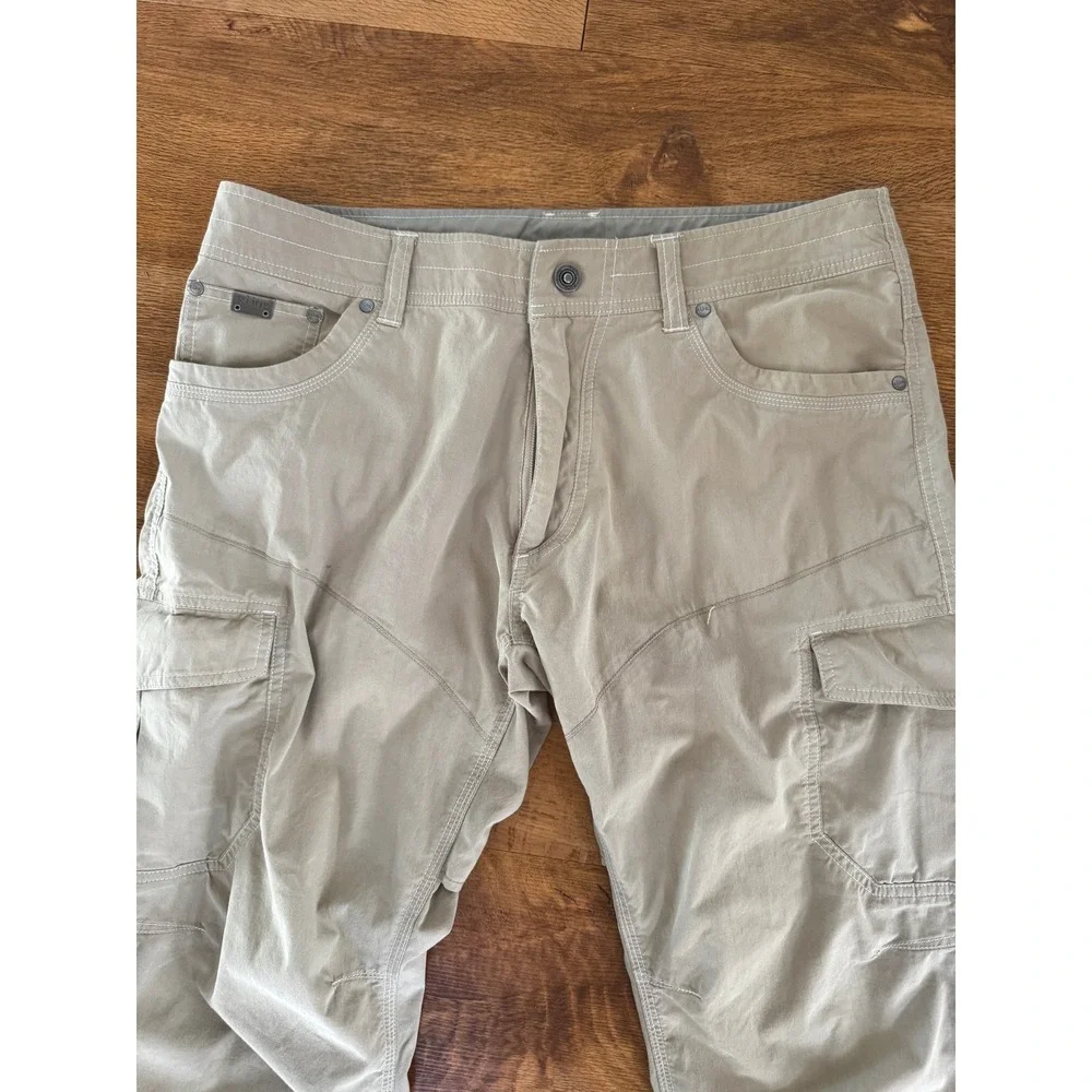 KÜHL Men's 34x30 Khaki Cargo Hiking Pants Vented Knee Crotch Hiking Tactical